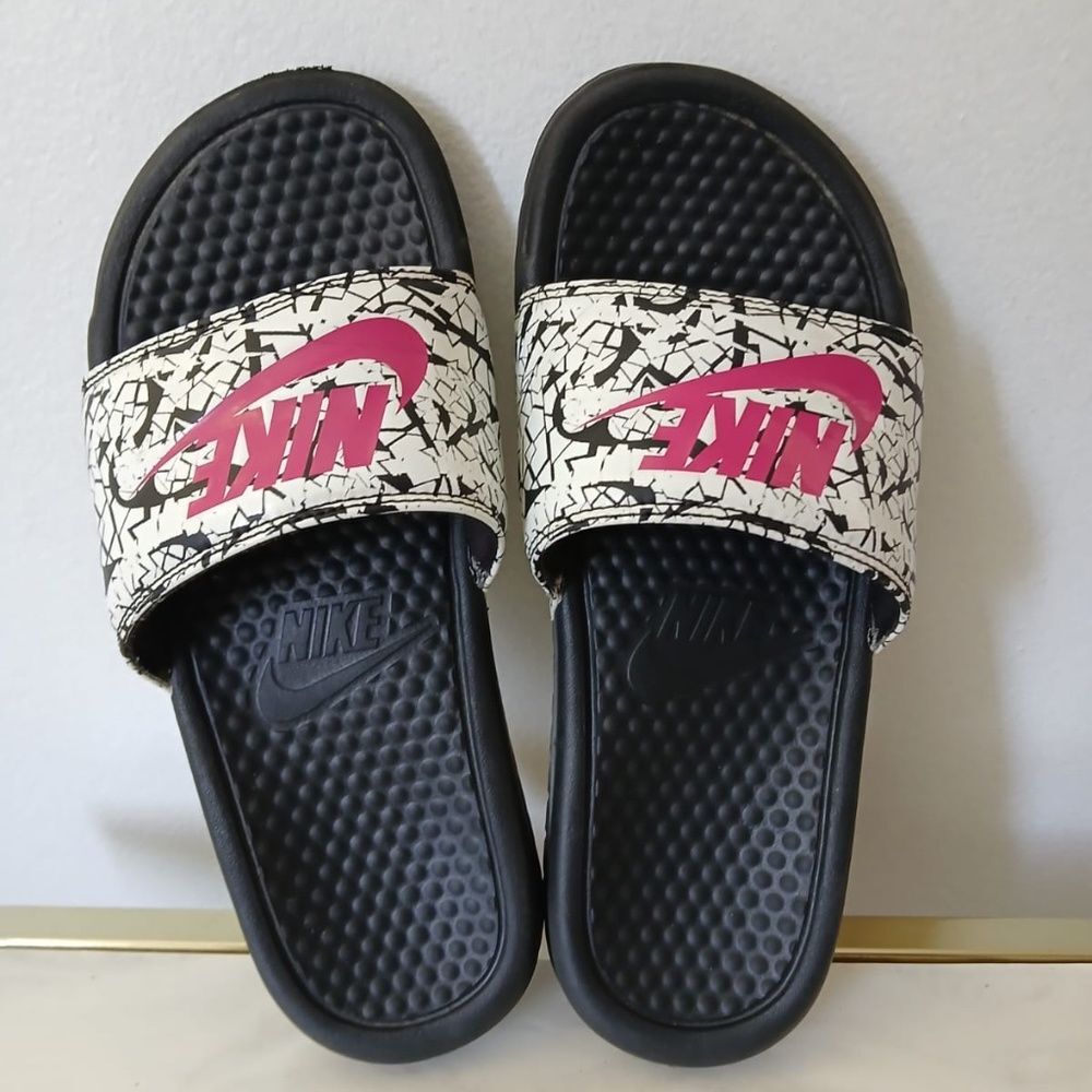 Nike Benassi JDI Swoosh Slides Size 7 - Custom Cracked Paint Pink Logo.